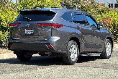 2022 Toyota Highlander LE