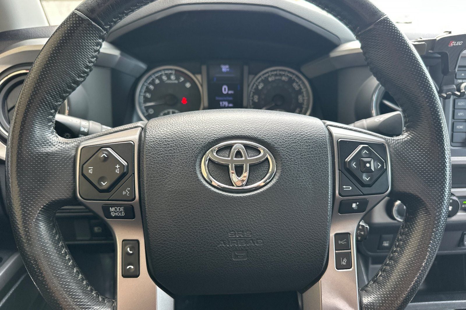 2018 Toyota Tacoma SR5 V6