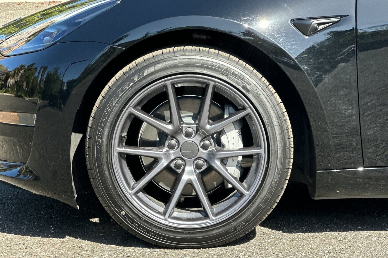 2023 Tesla Model 3 Base