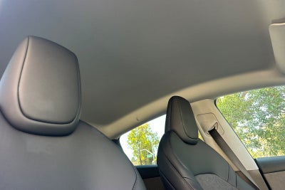 2026 Tesla Model Y Premium