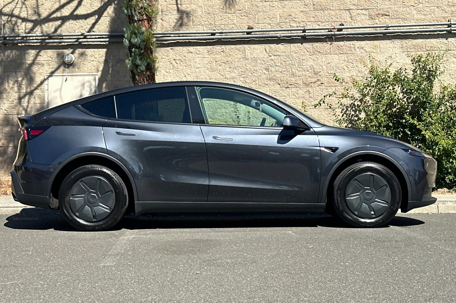 2026 Tesla Model Y Premium