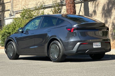 2026 Tesla Model Y Premium