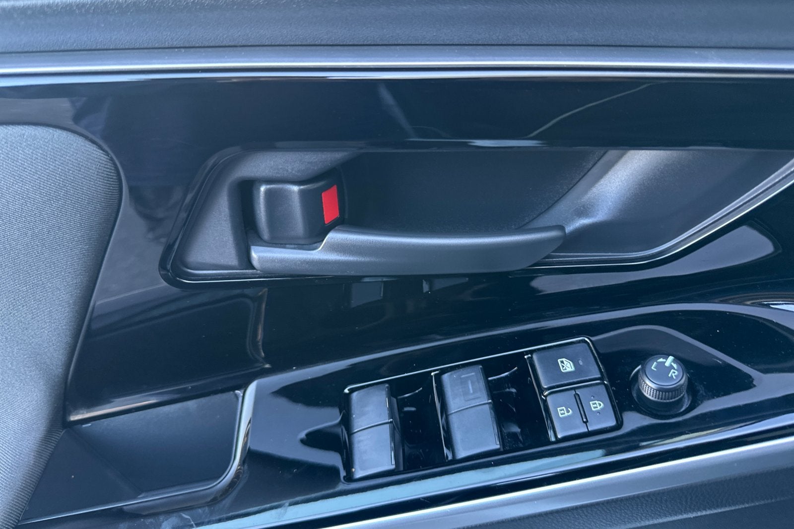 2025 Subaru Solterra Premium