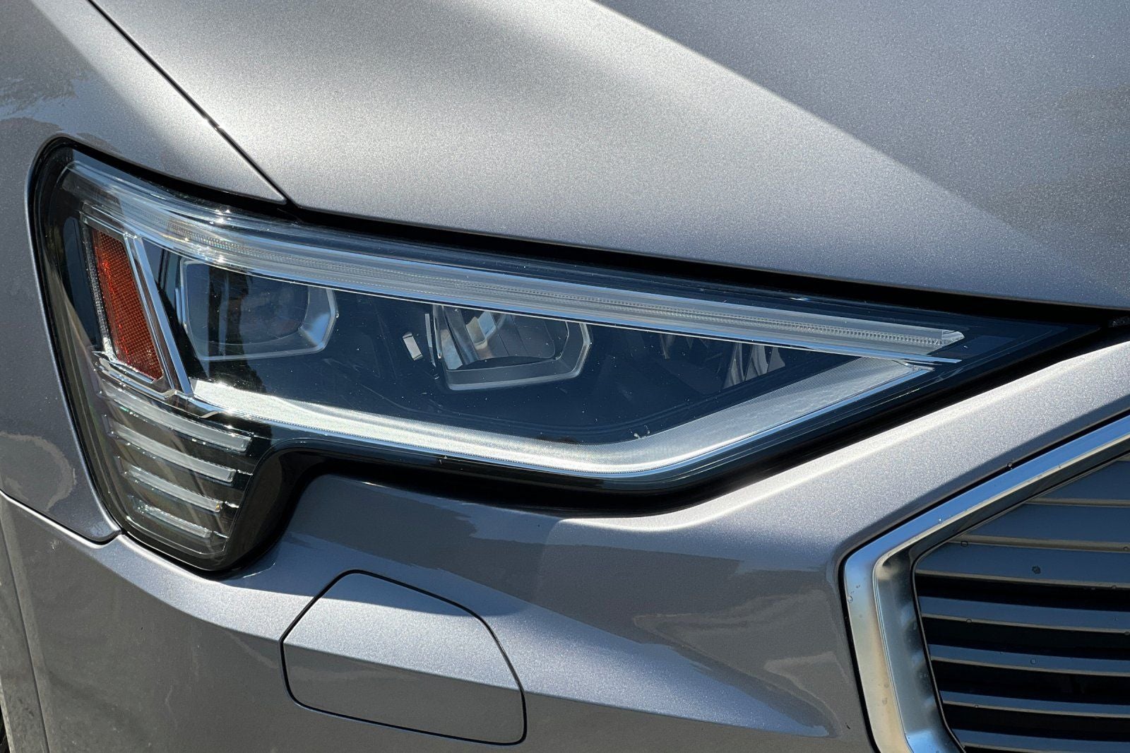 2019 Audi e-tron Prestige quattro