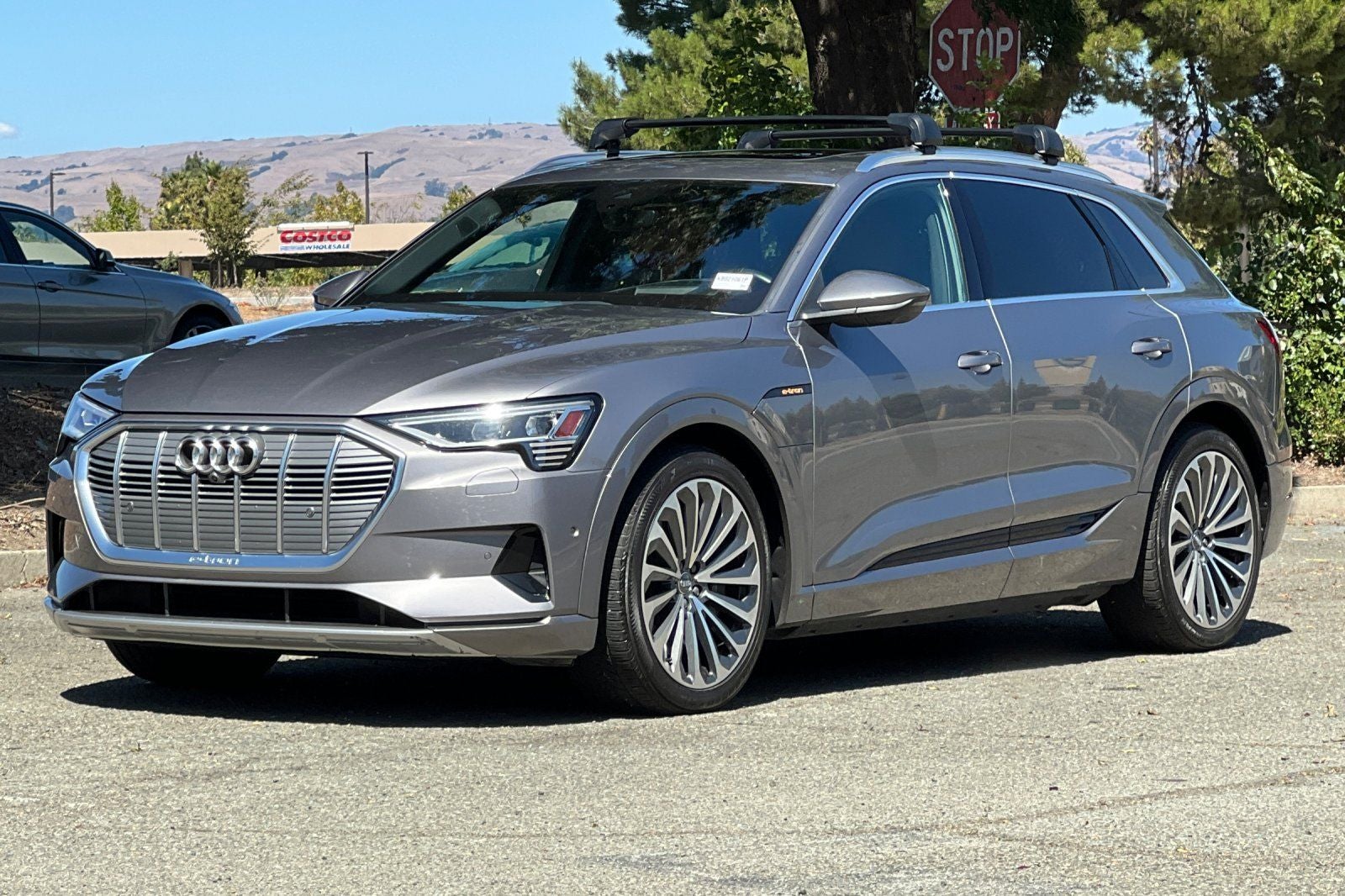 2019 Audi e-tron Prestige quattro