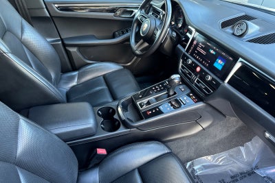 2024 Porsche Macan AWD