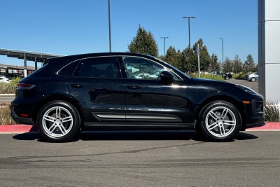 2024 Porsche Macan AWD