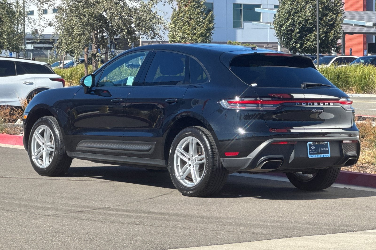 2024 Porsche Macan AWD