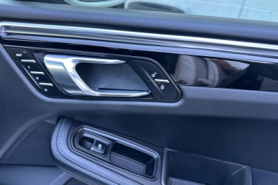 2018 Porsche Macan Turbo