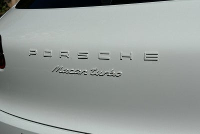 2018 Porsche Macan Turbo