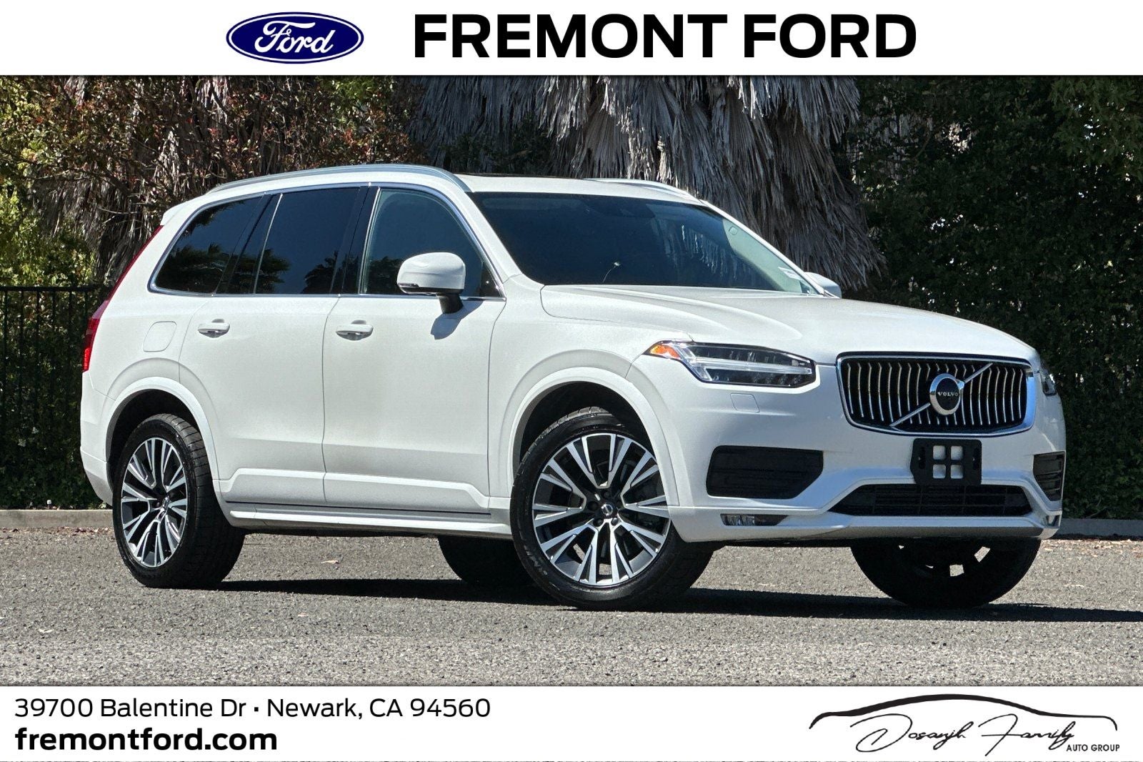 2022 Volvo XC90 T5 Momentum