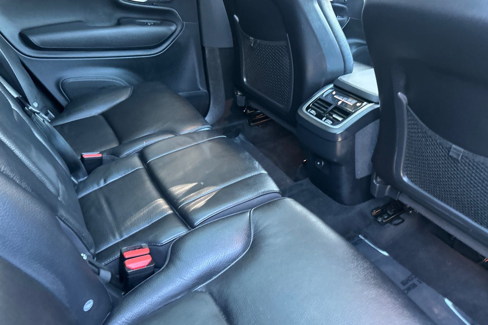 2022 Volvo XC90 T5 Momentum