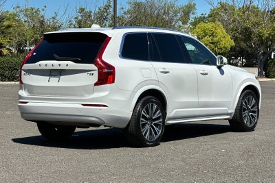 2022 Volvo XC90 T5 Momentum