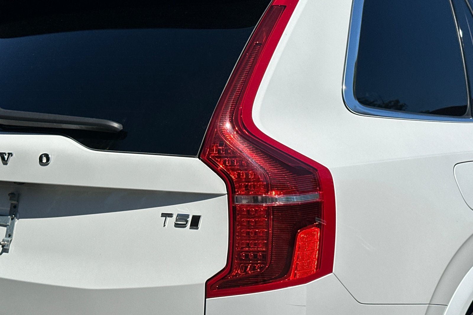 2022 Volvo XC90 T5 Momentum