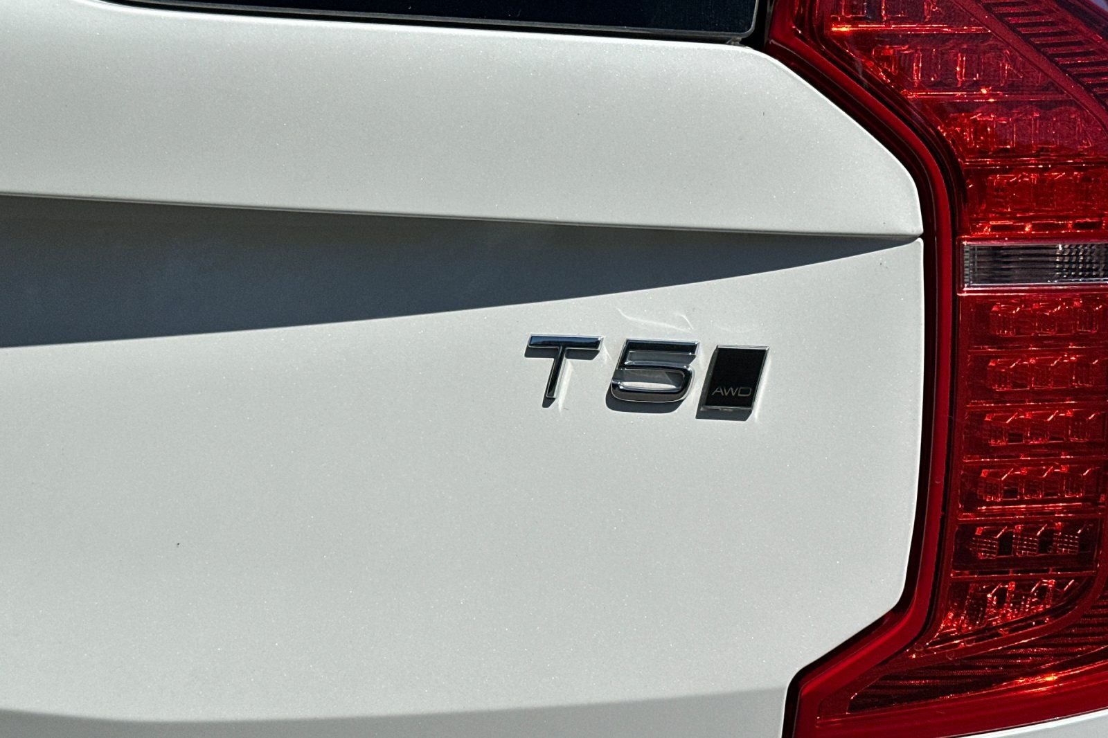 2022 Volvo XC90 T5 Momentum