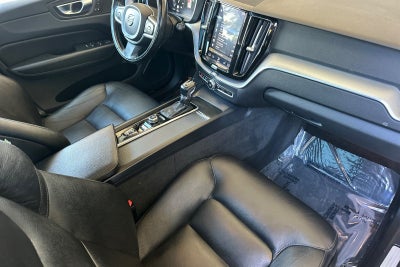 2020 Volvo XC60 T5 Momentum